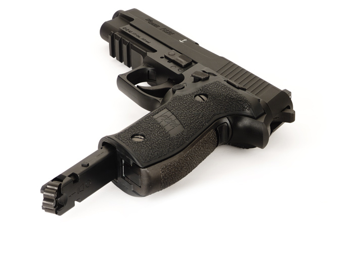 SIG Sauer P226 Pellet Co2 Air Pistol - Image 6
